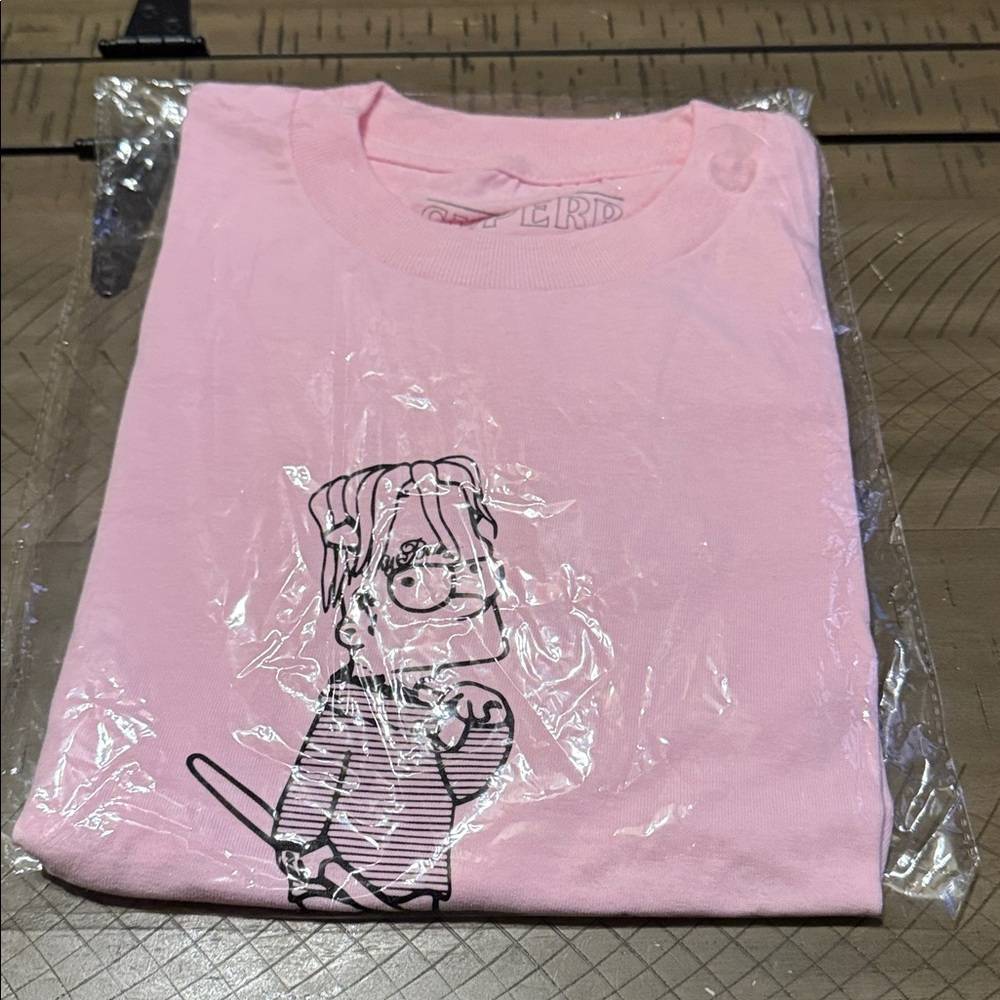 Superr Radical Pink Graphic Shirt size medium 🆕 - Picture 4 of 4